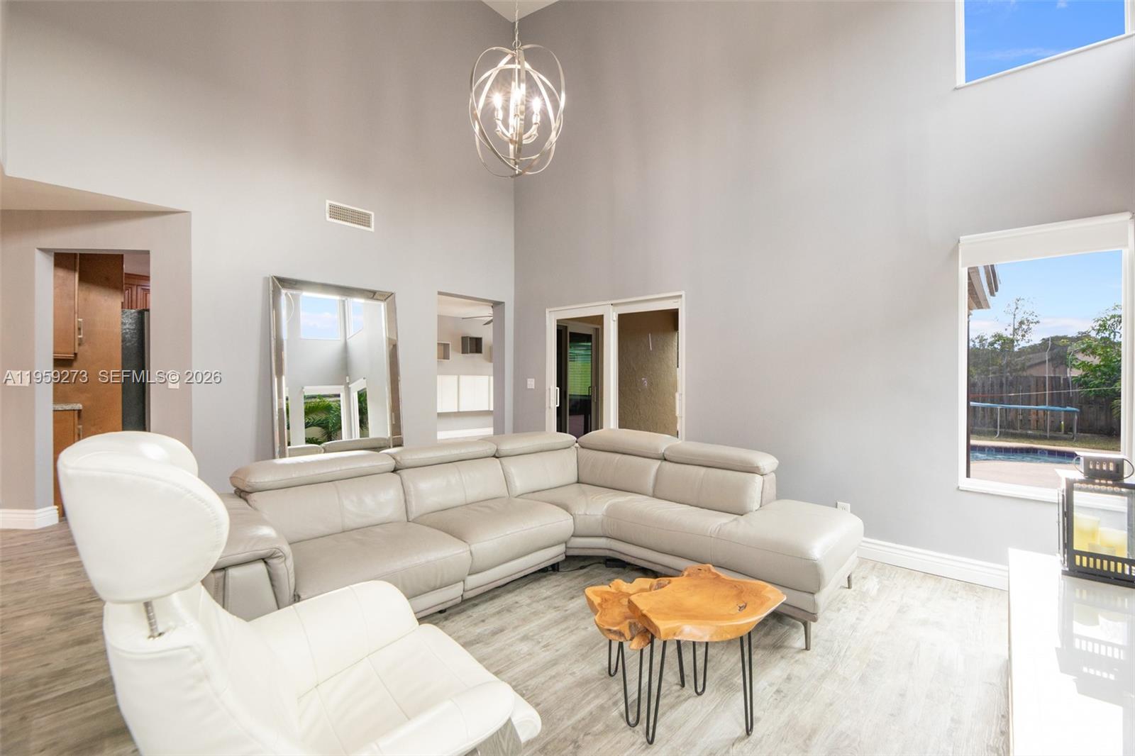 LAKEVIEW HOMES - Residential