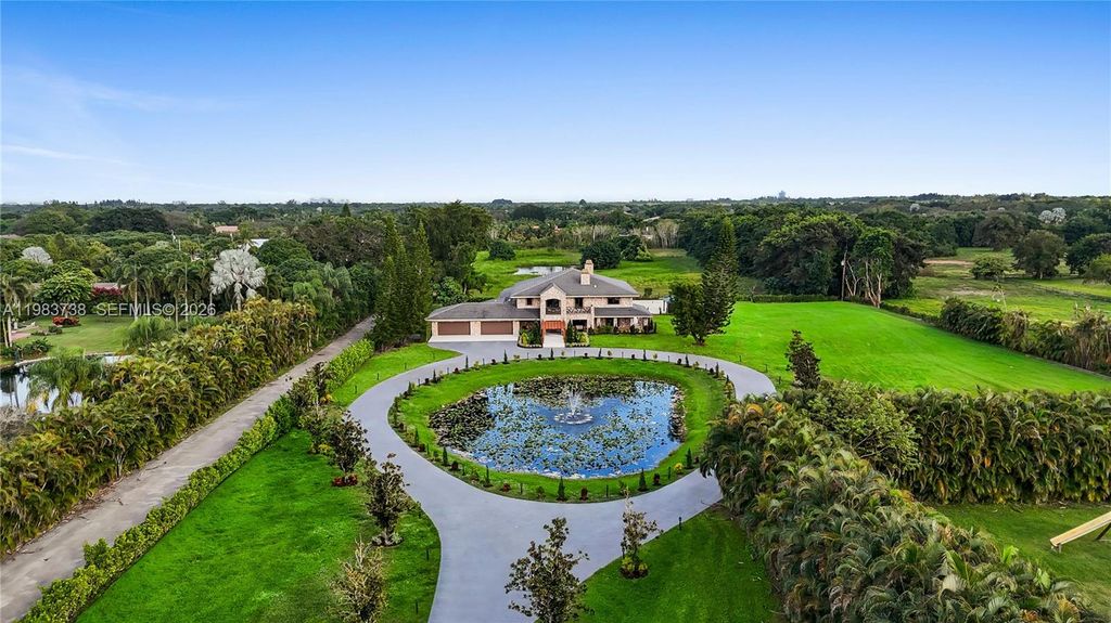 Photo of 3320 SW 121st Ave, Davie, FL 33330 (MLS # A11983738)