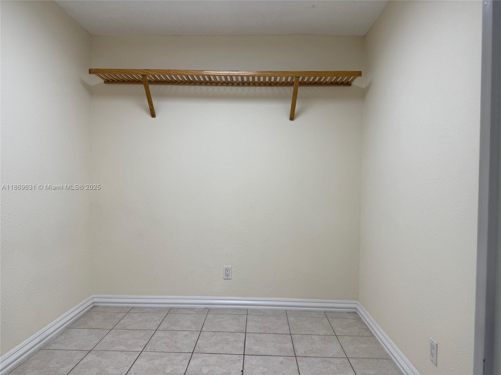 MOFFETT PLACE CONDO - Residential Lease