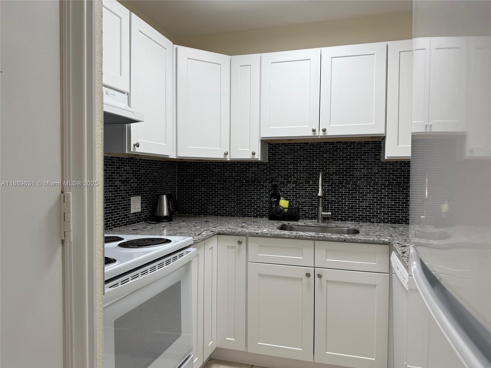 MOFFETT PLACE CONDO - Residential Lease