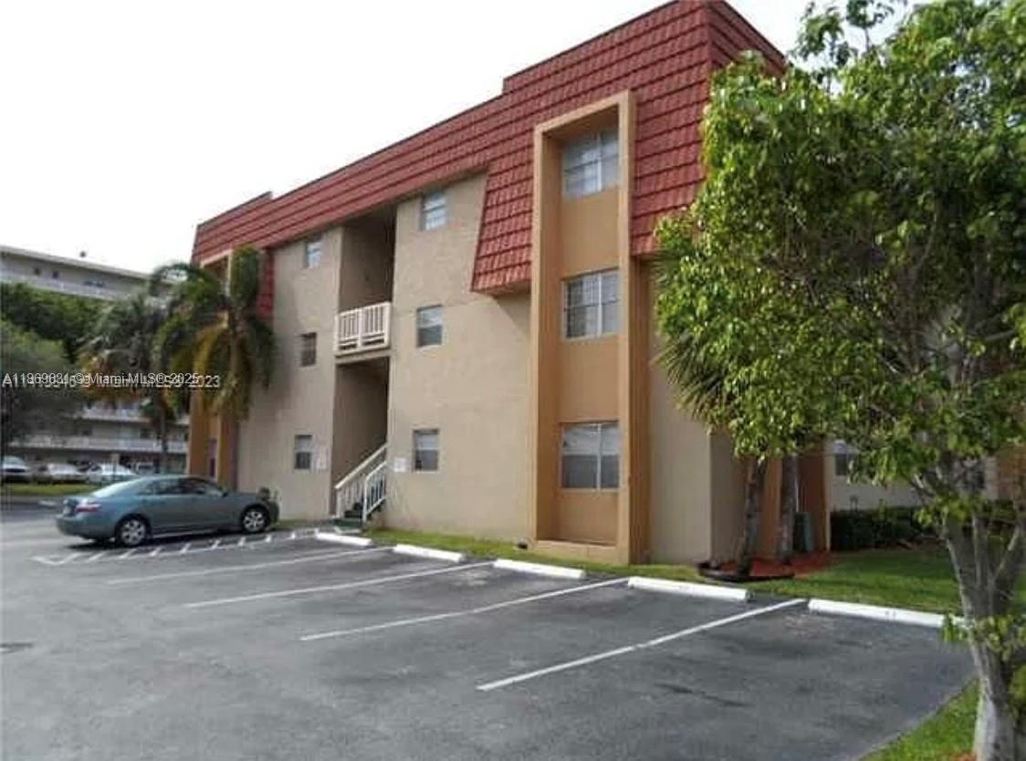 MOFFETT PLACE CONDO - Residential Lease