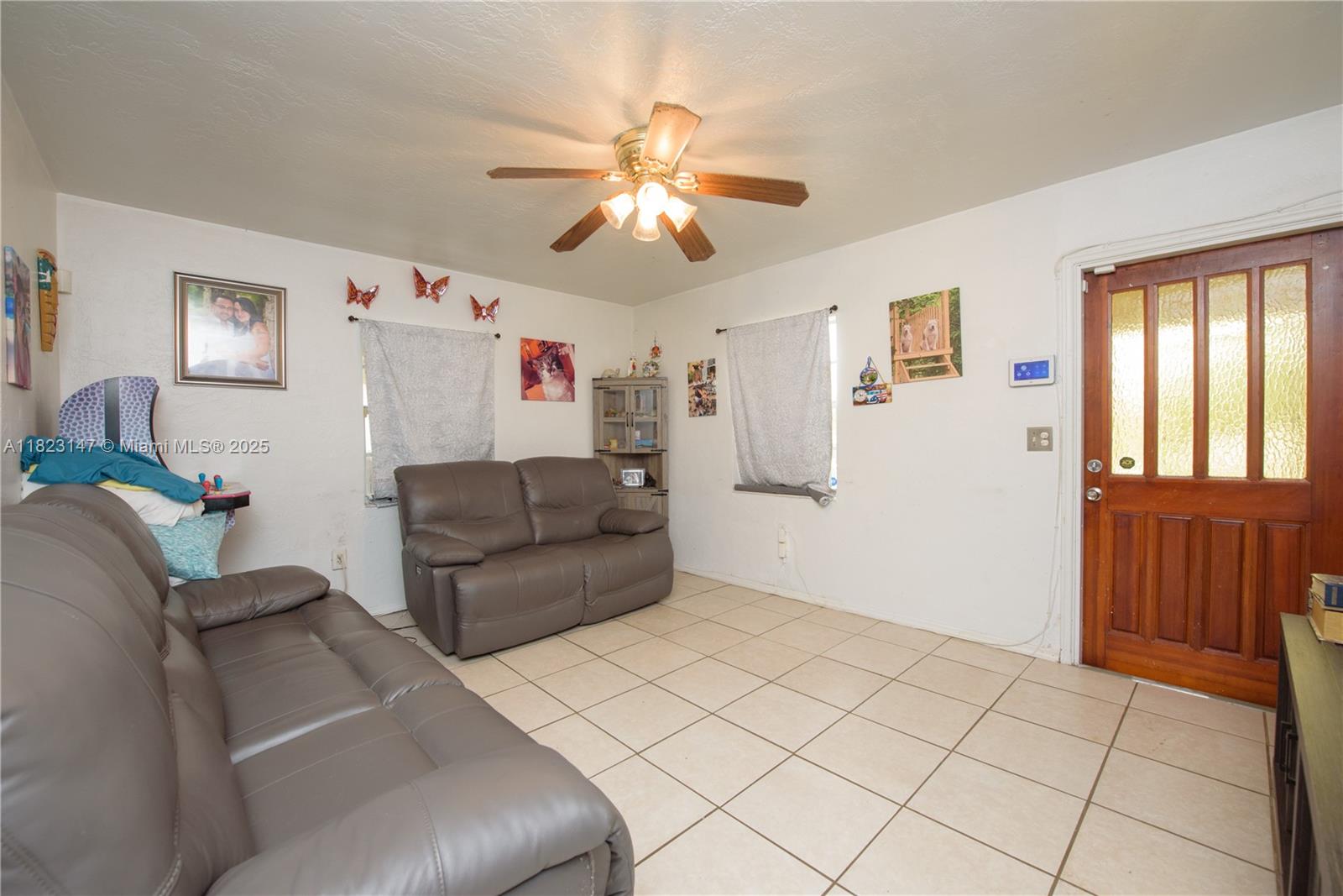 search properties 3 926 NW 3rd Ave