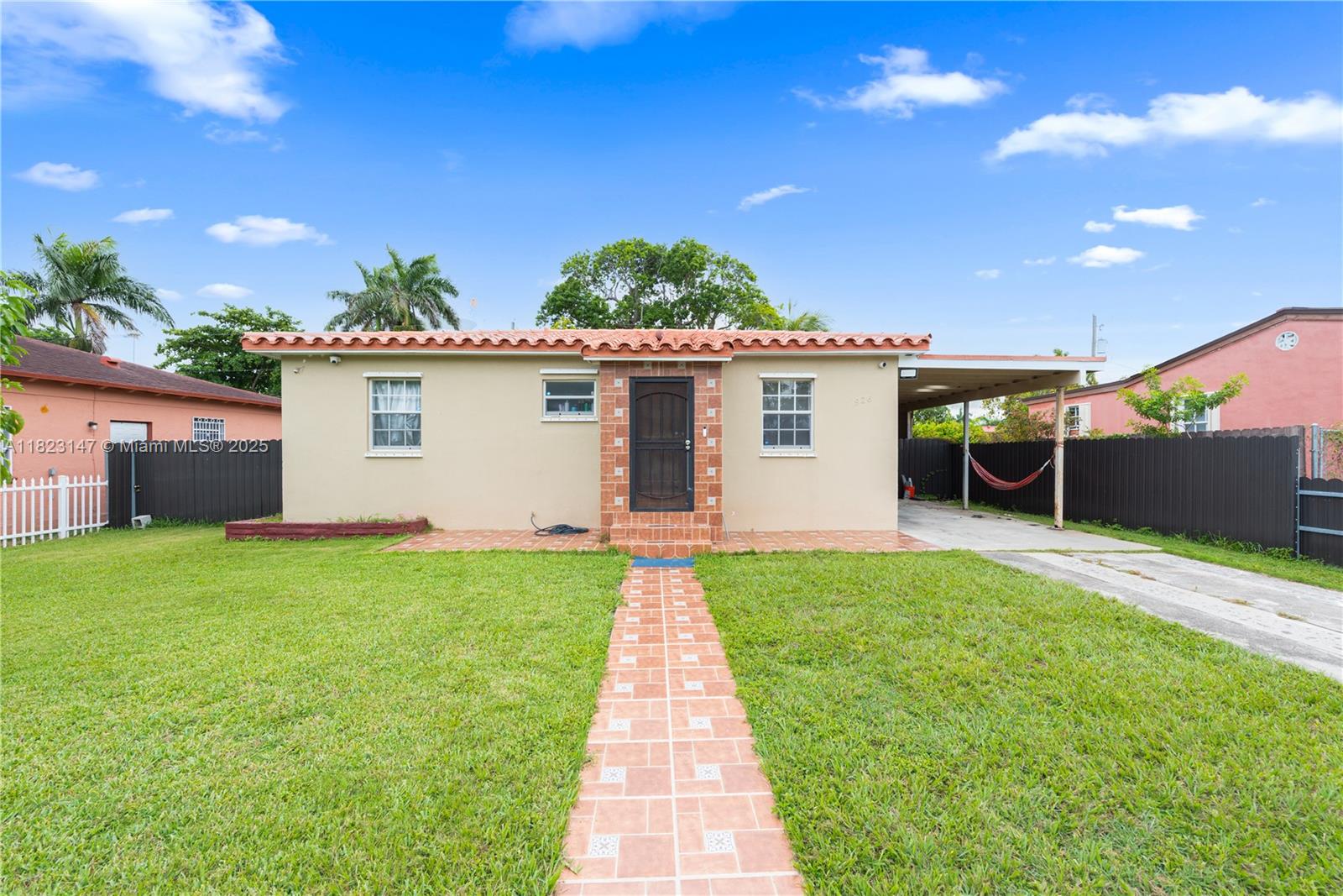 926 NW 3rd Ave