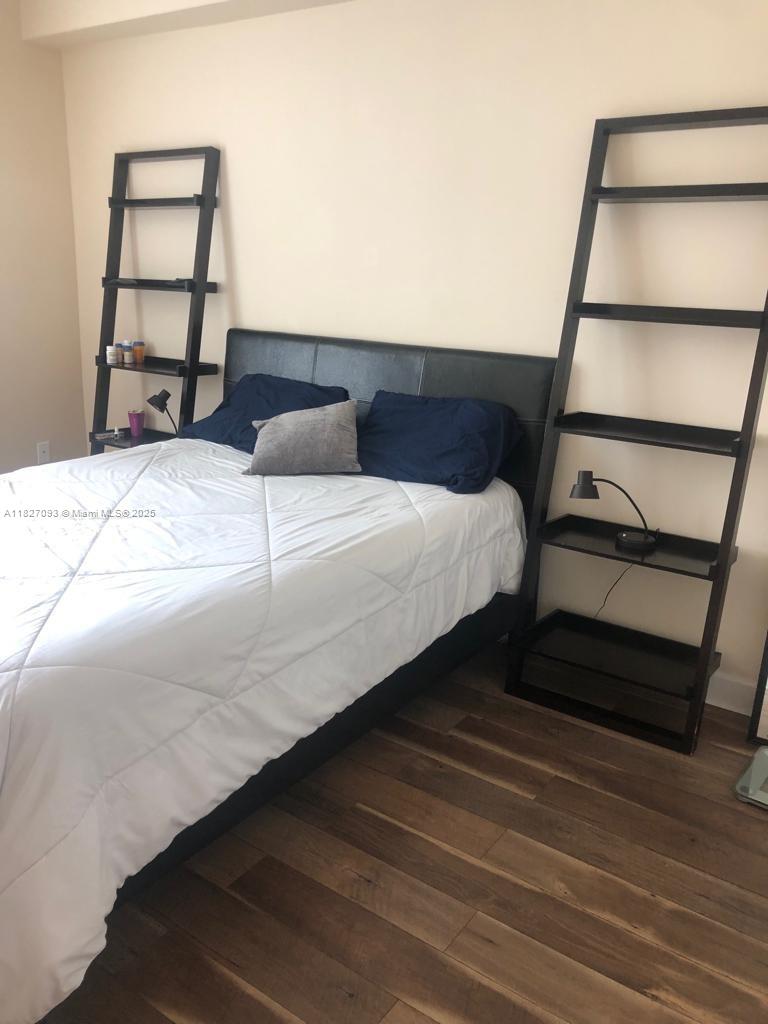 DOUGLAS GRAND CONDO - Residential