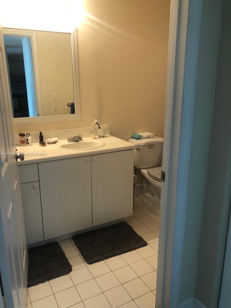 DOUGLAS GRAND CONDO - Residential