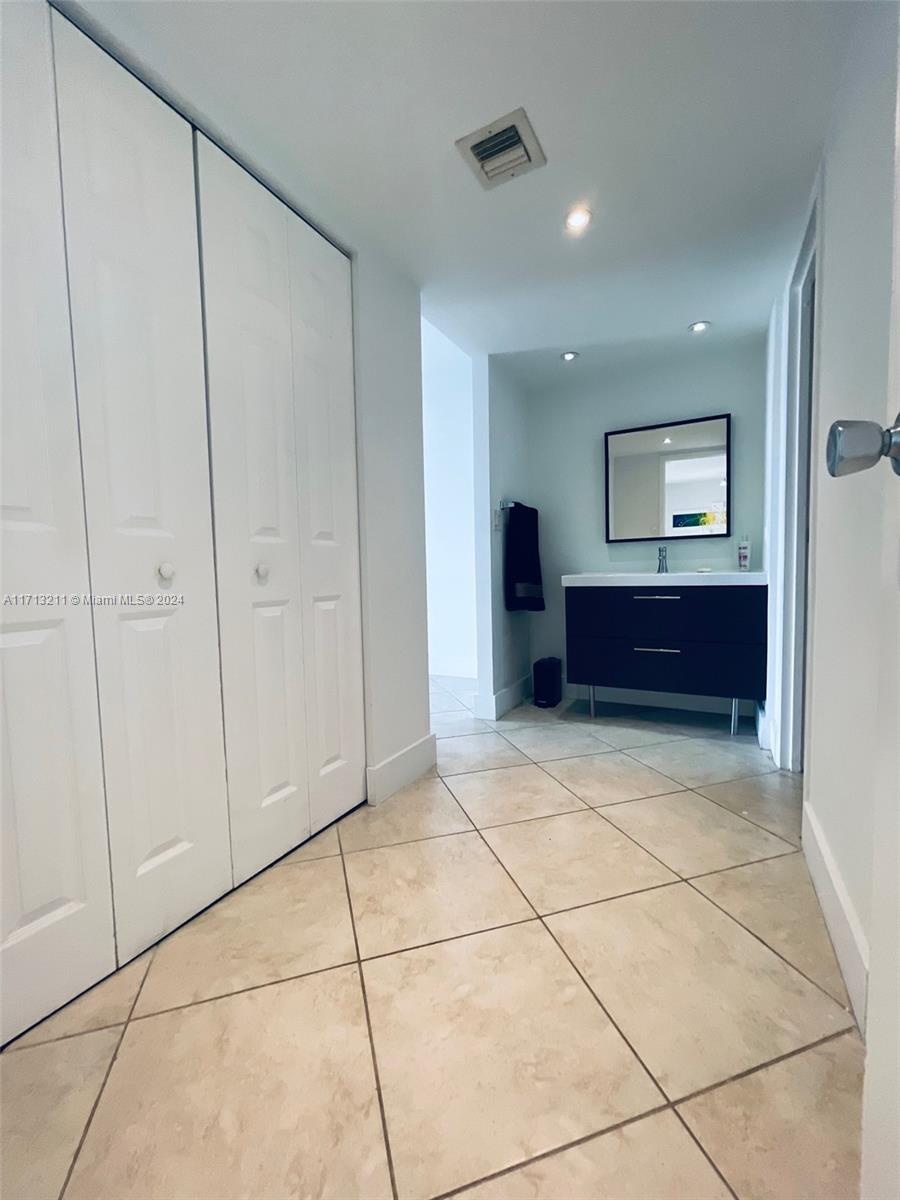 AVENTURA-EL DORADO CONDO - Residential