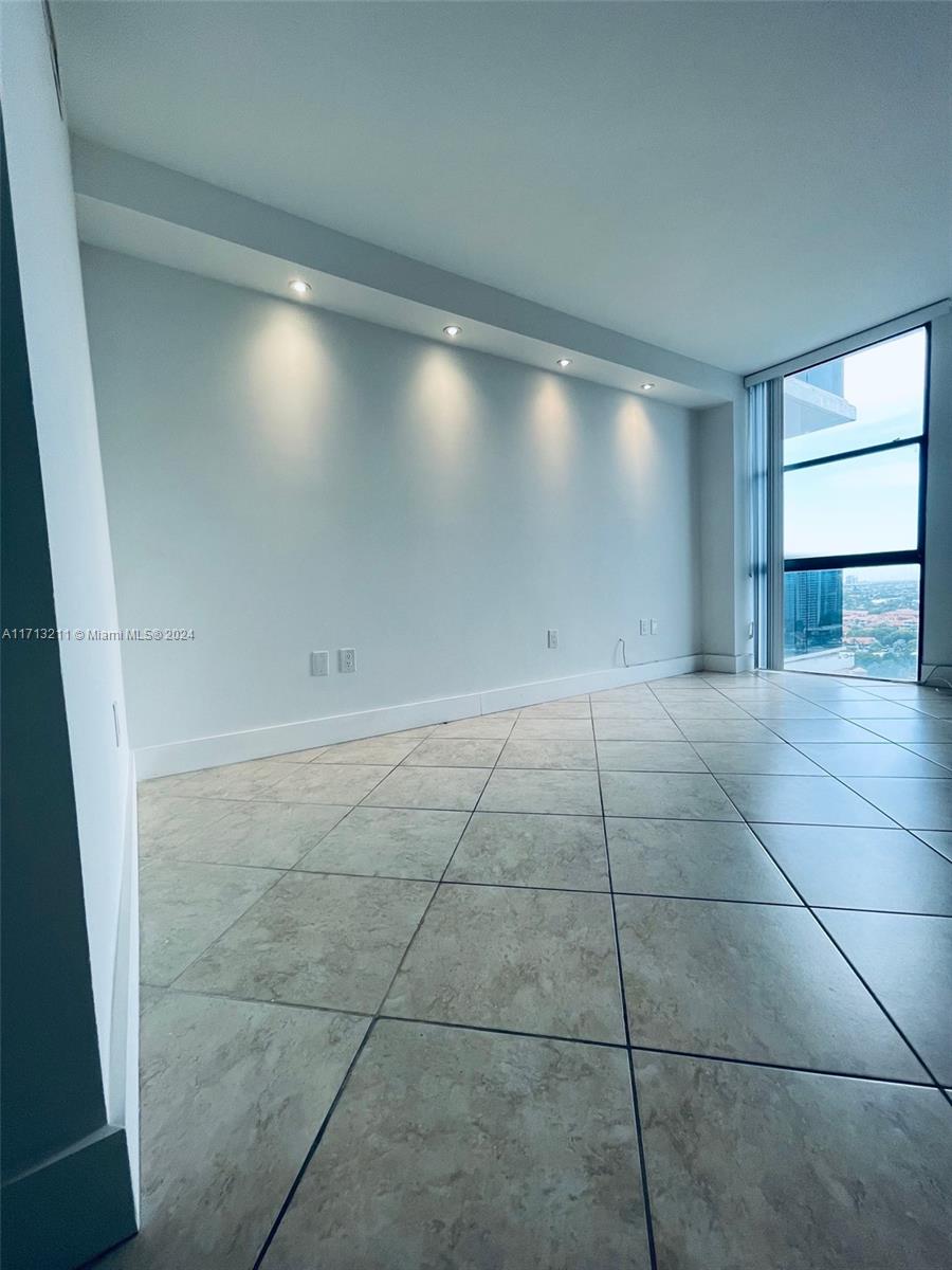 AVENTURA-EL DORADO CONDO - Residential