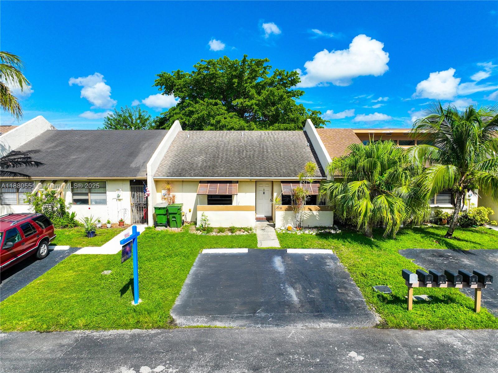 TOWNHOMES OF AUDUBON SOUT - Residential