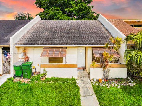 1733 Greer Ave Homestead FL 33035