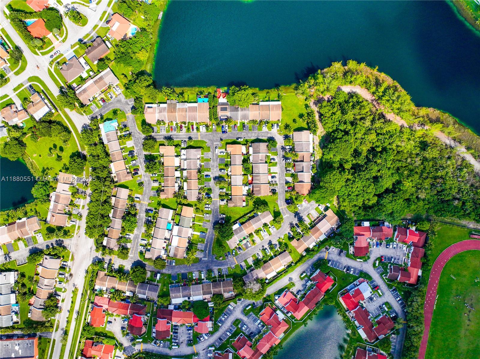 TOWNHOMES OF AUDUBON SOUT - Residential