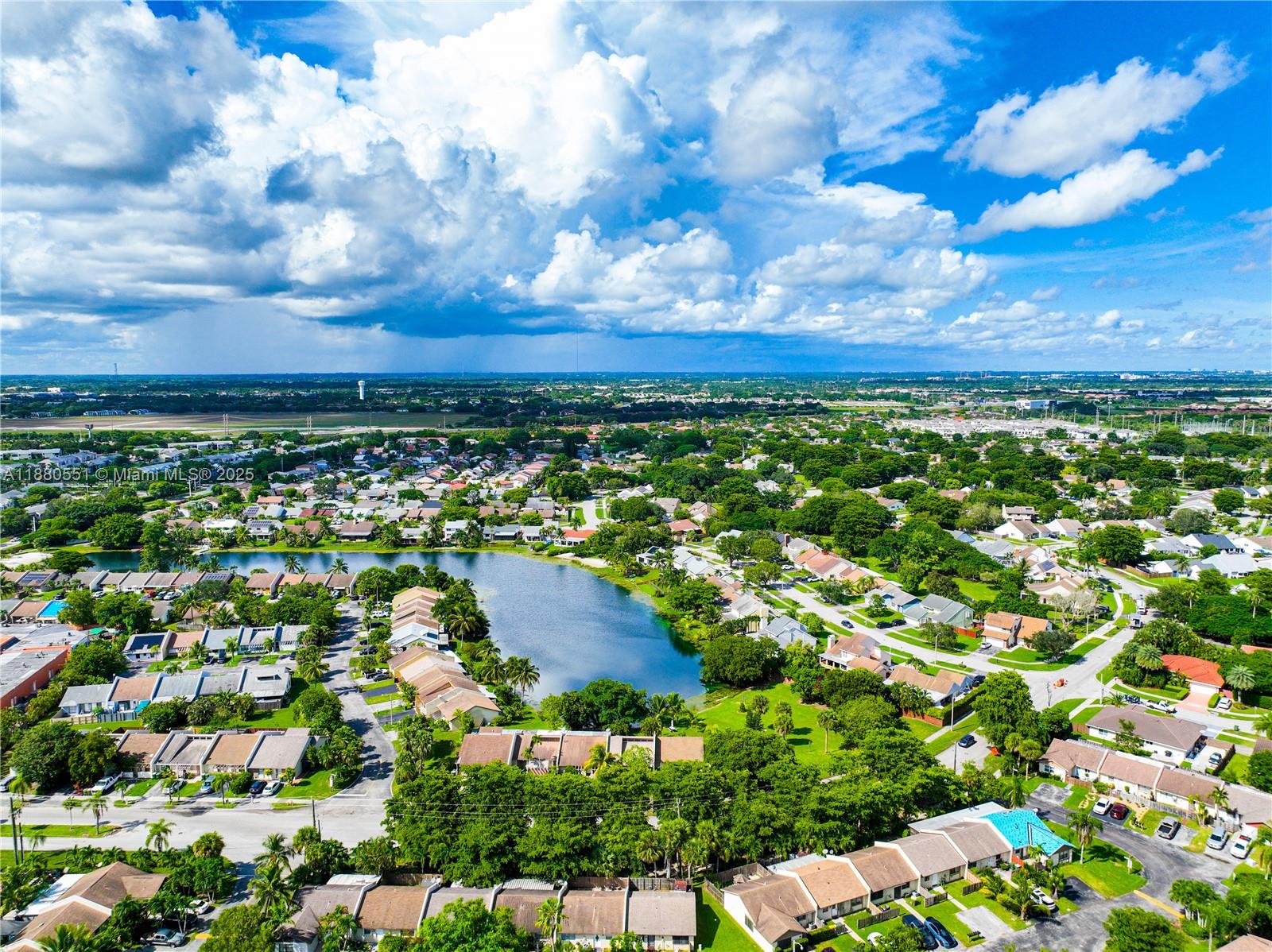 TOWNHOMES OF AUDUBON SOUT - Residential