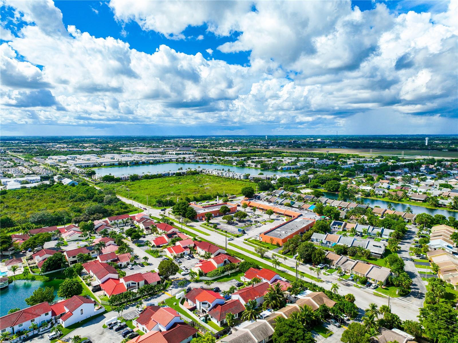 TOWNHOMES OF AUDUBON SOUT - Residential