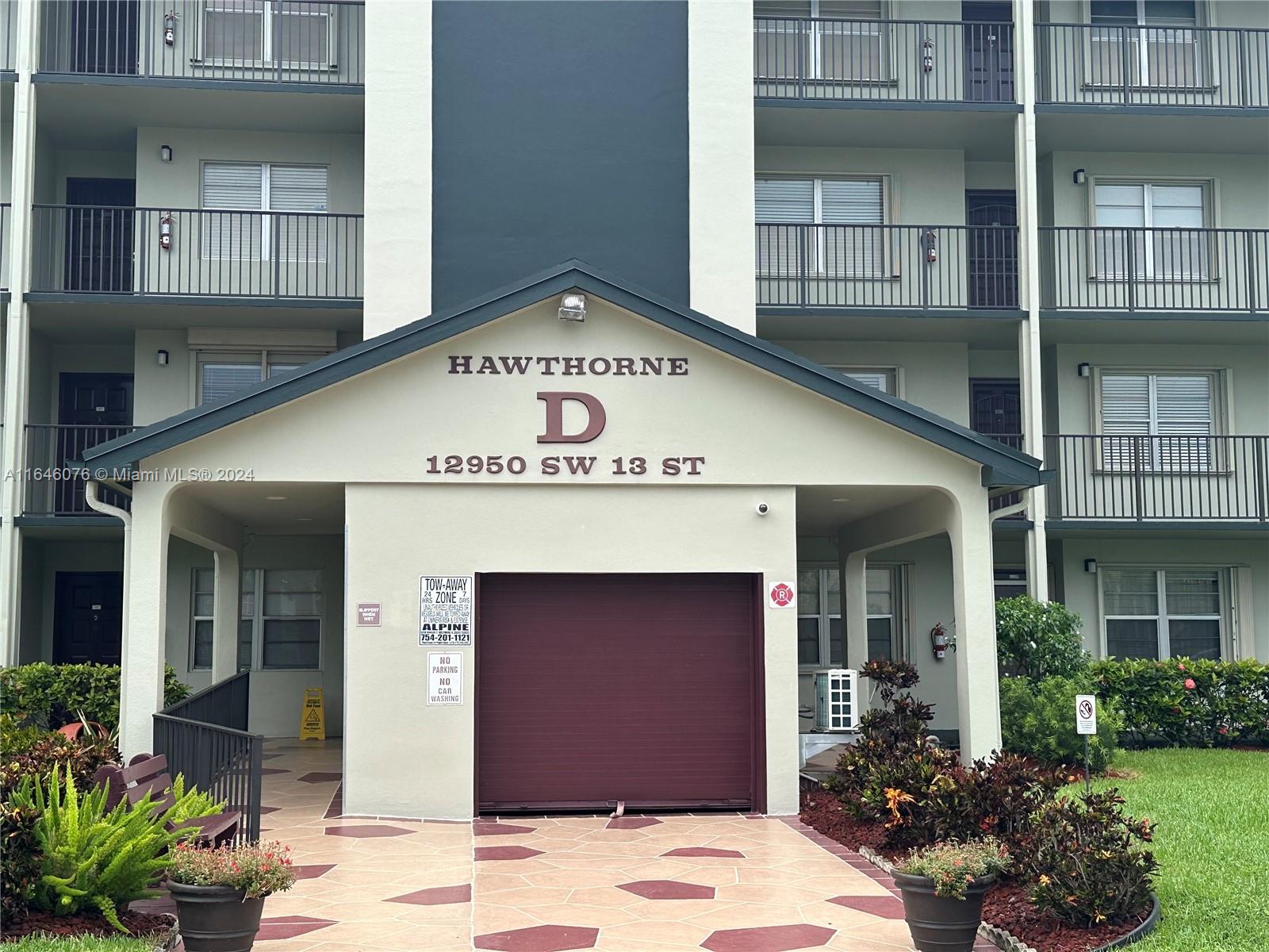 12950 Sw 13th St 303D, Pembroke Pines, Miami-Dade County, Florida - 2 Bedrooms  
2 Bathrooms - 