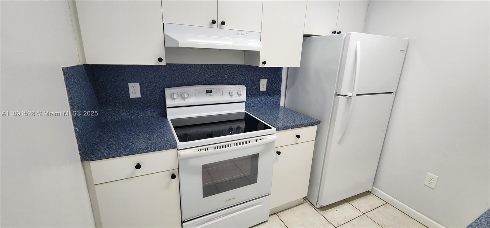 GREENTREE CONDO II - Residential Lease