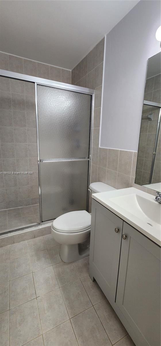 GREENTREE CONDO II - Residential Lease