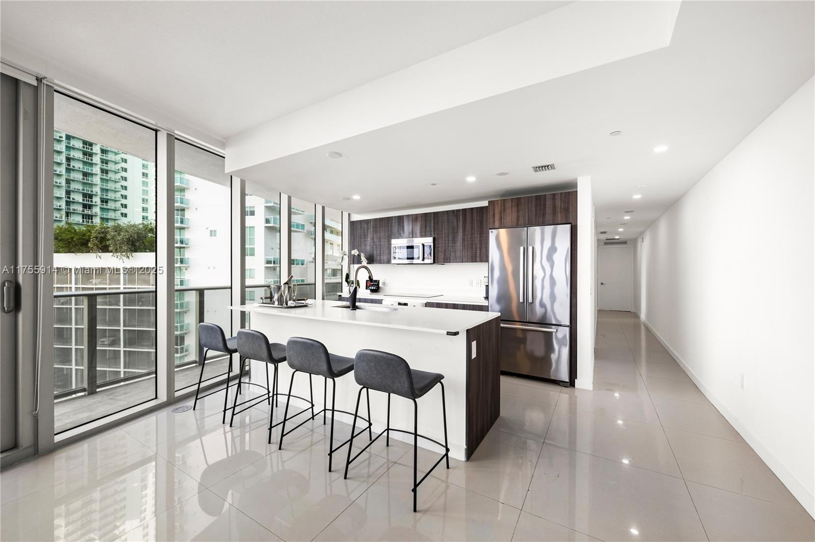 ARIA ON THE BAY CONDO - Residential