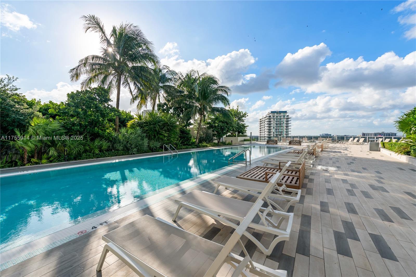 ARIA ON THE BAY CONDO - Residential