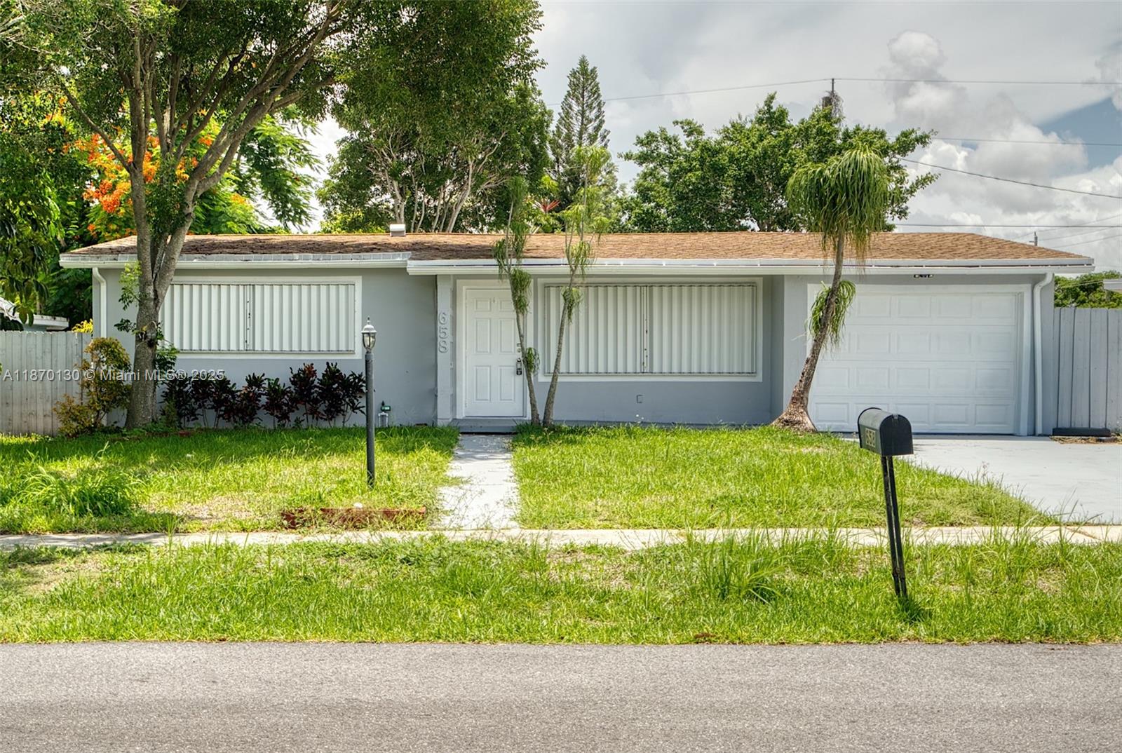 FULLY RENOVATED – PRIVATE POOL – DOUBLE LOT
Beautifully renovated single-family CBS home available for rent in a rapidly growing area of Boynton Beach. This spacious residence offers 3 bedrooms, 2 bathrooms, and 2,485 sq. ft. of updated living space on an oversized double lot.
Recent upgrades include new flooring, modern appliances, updated kitchen and baths, fresh paint, and improved lighting. The home features a private pool, fenced backyard, enclosed patio, laundry room, garage, and expansive living areas.
Excellent location just one block from a city park, three blocks from dining and gas, and only one mile from Boynton Beach Mall. No HOA. All ages welcome. Fast tenant approval within hours. Optional furnished.
