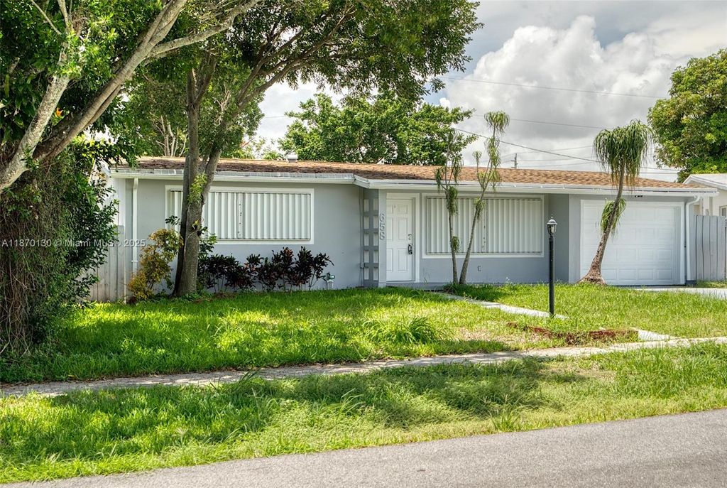 Photo of 658 SW 1st Ct #n/a, Boynton Beach, FL 33426 (MLS # A11870130)