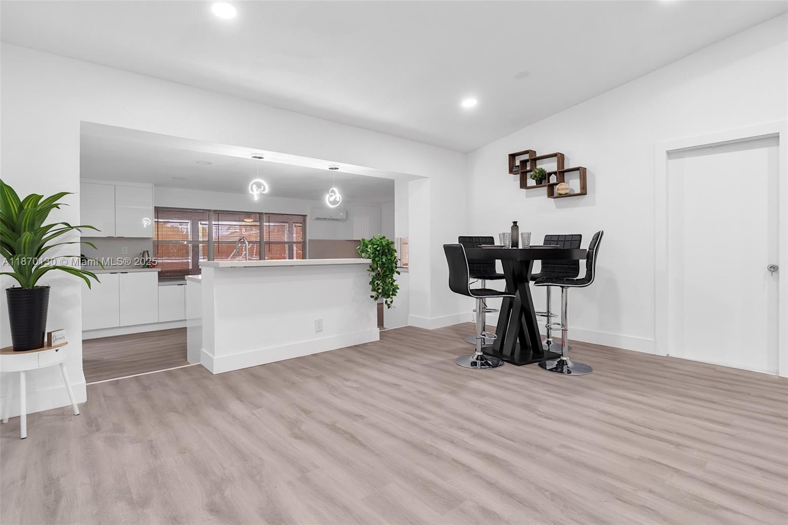 LAKE BOYNTON ESTATES 1 - Residential Lease