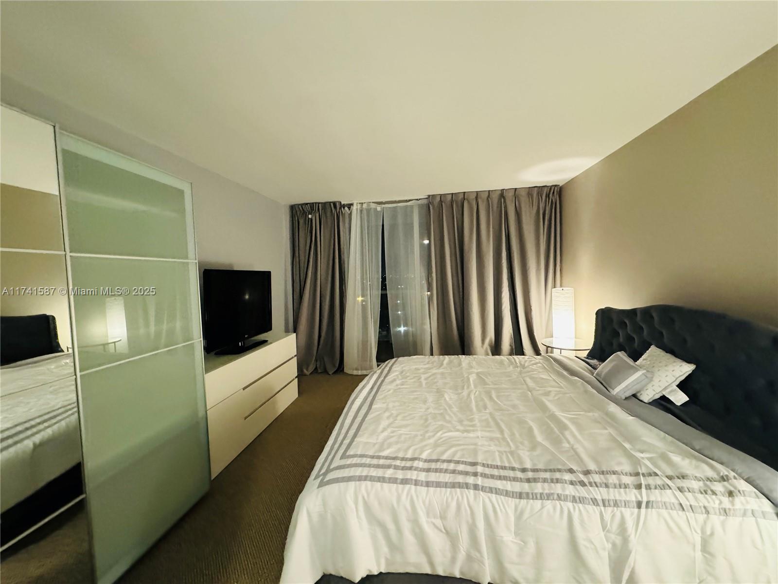 BUCKLEY TOWERS CONDO - EA - Residential