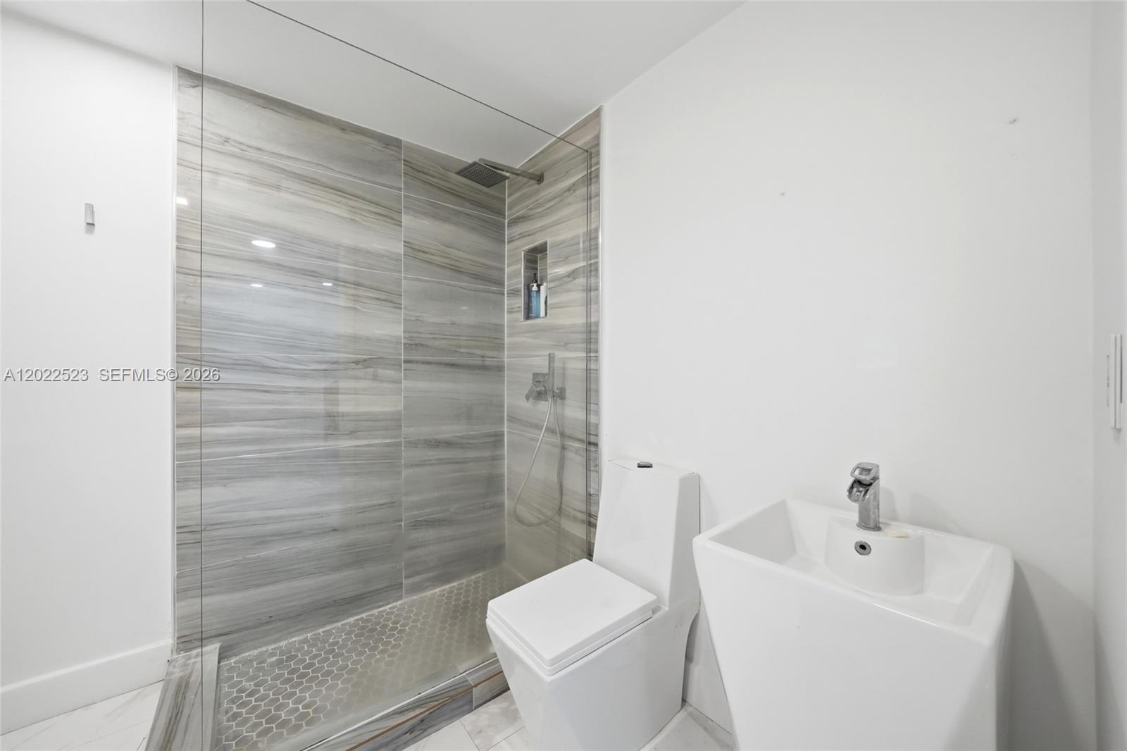 NORTHPOINTE AT THE CALIF - Residential