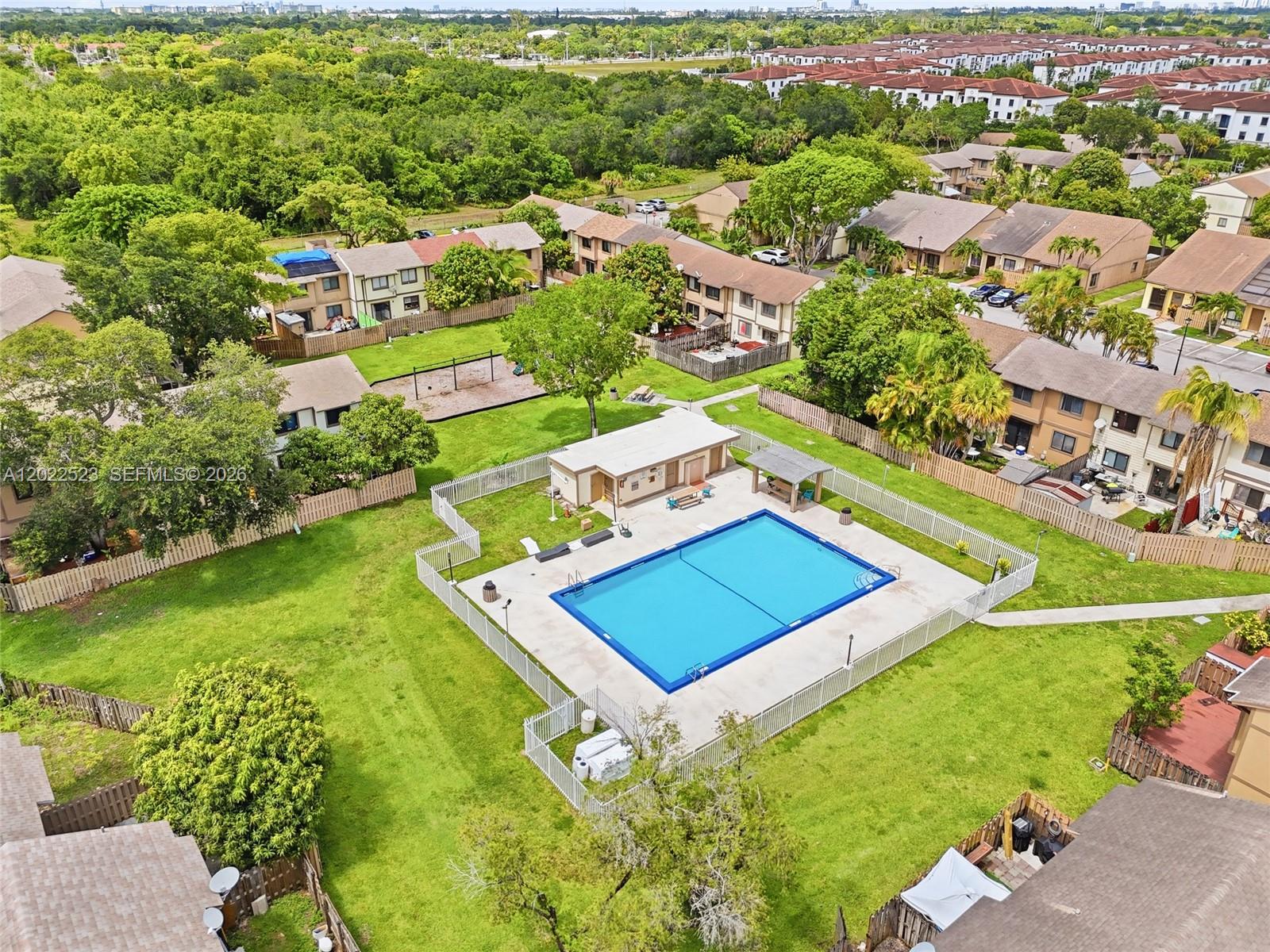 NORTHPOINTE AT THE CALIF - Residential