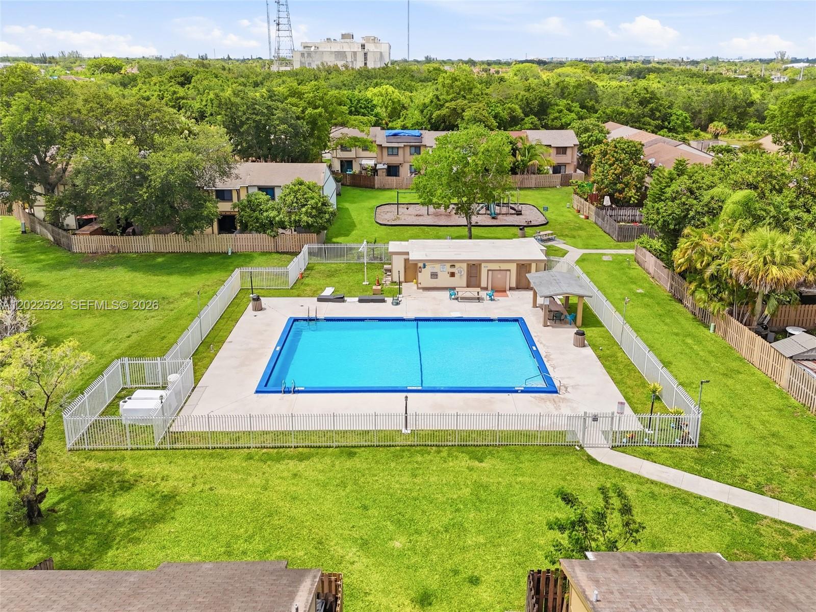 NORTHPOINTE AT THE CALIF - Residential