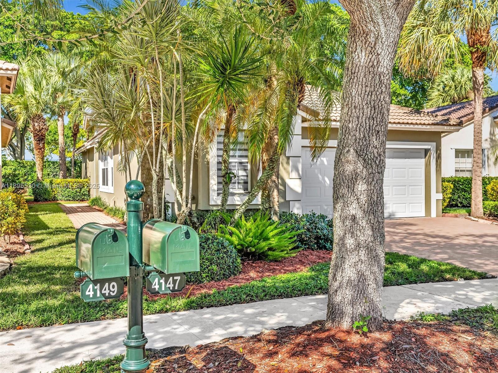 SAPPHIRE SHORES-SAPPHIRE - Residential
