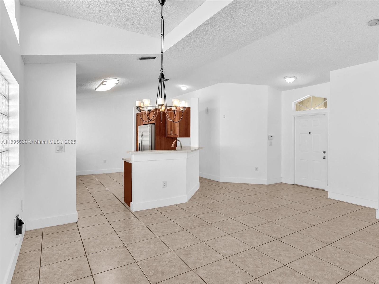 SAPPHIRE SHORES-SAPPHIRE - Residential