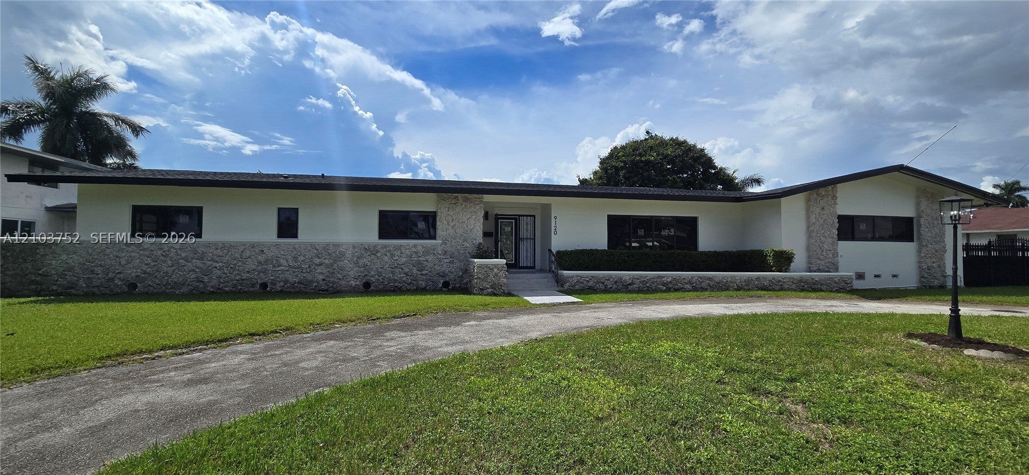 9120 Little River Dr