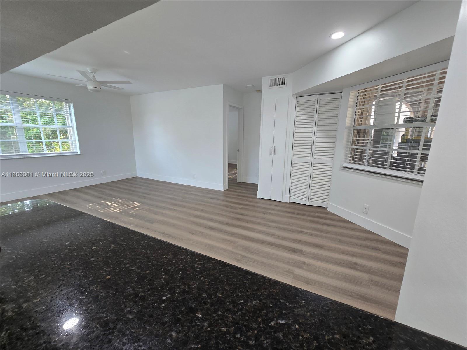 WINDMILL LAKES V CONDO - Residential Lease