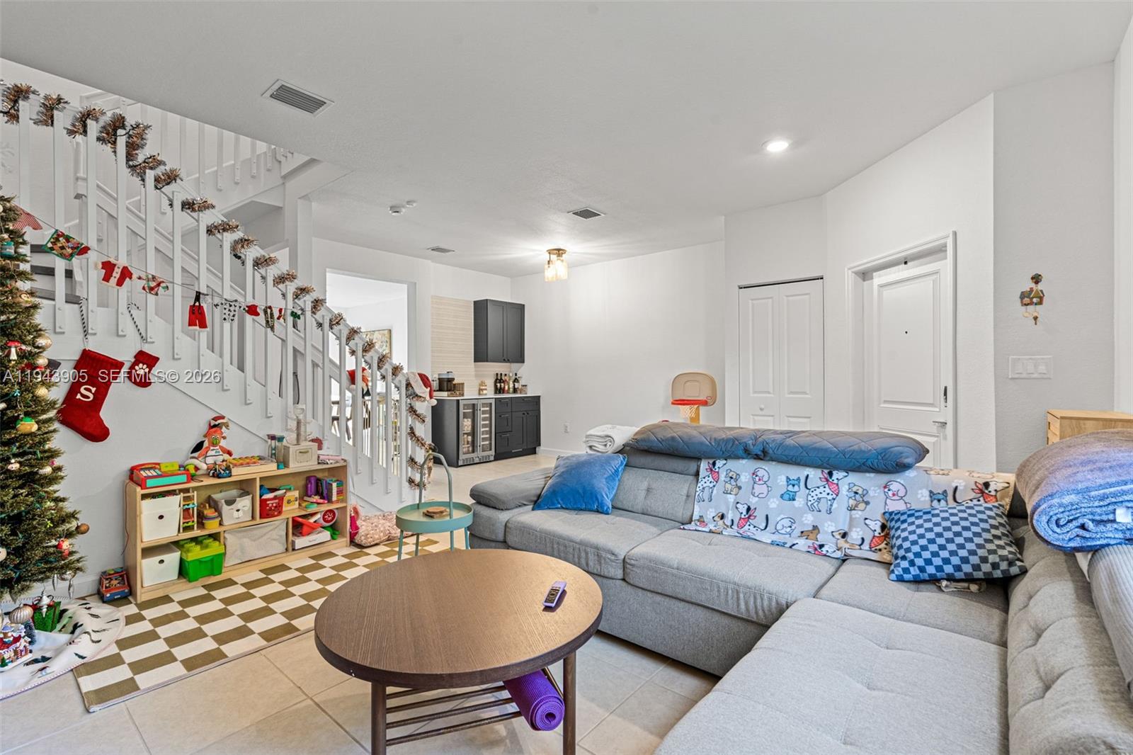 STEIN ASSEMBLAGE - Residential