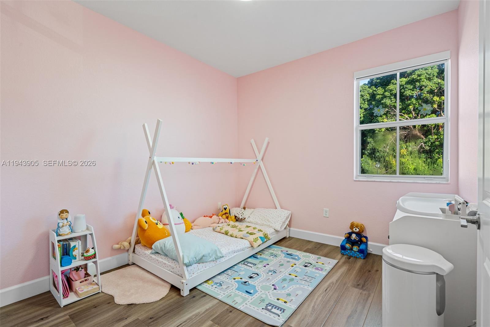 STEIN ASSEMBLAGE - Residential