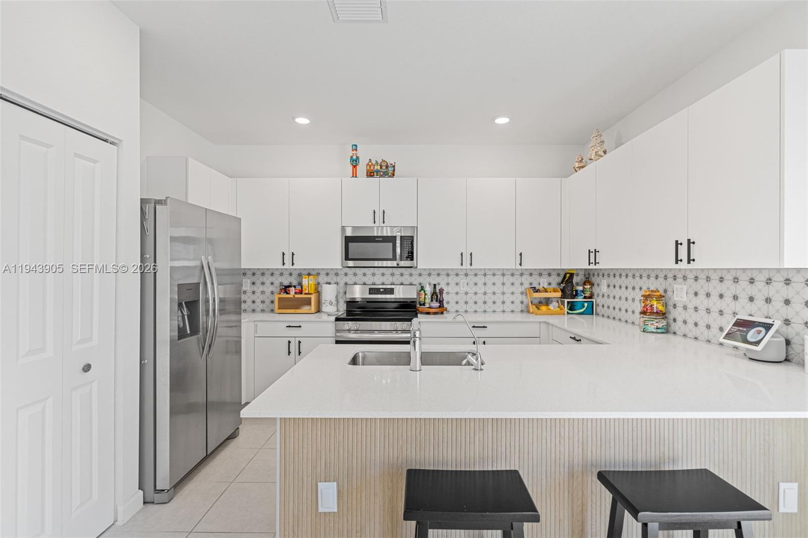 STEIN ASSEMBLAGE - Residential