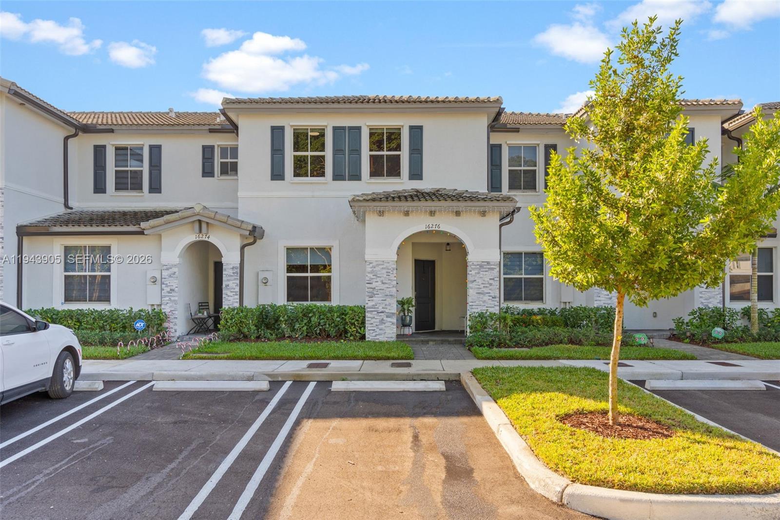 STEIN ASSEMBLAGE - Residential