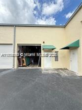 Premium warehouse space available in the Miami Executive Airport area at Tamiami Commercial Condo Park. The property is located within a secluded warehouse complex at the street's end with a security gate. Perfect for startups, construction companies, e-commerce businesses, IT, or just extra storage space. Low association fees paid quarterly.