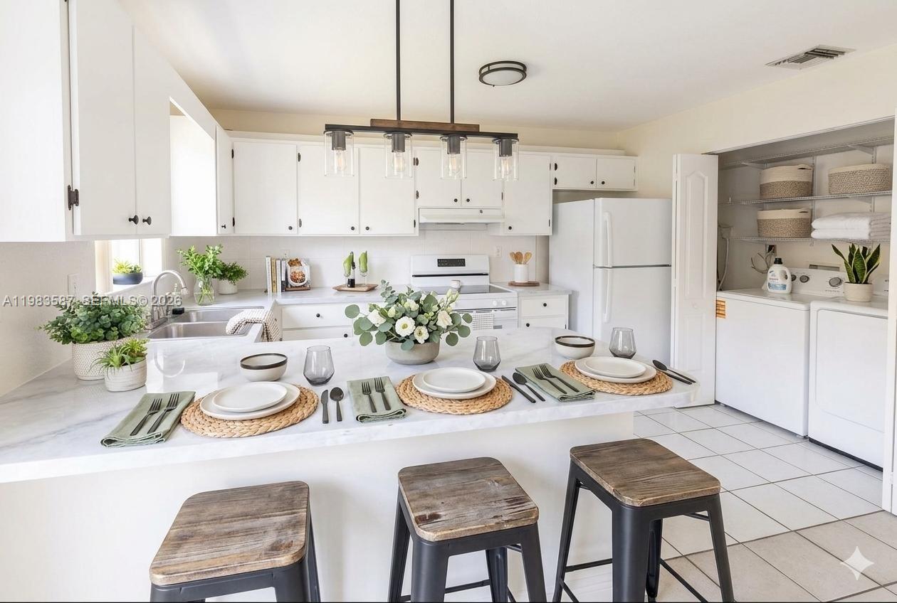 TERRA LAKE VILLAS CONDO - Residential