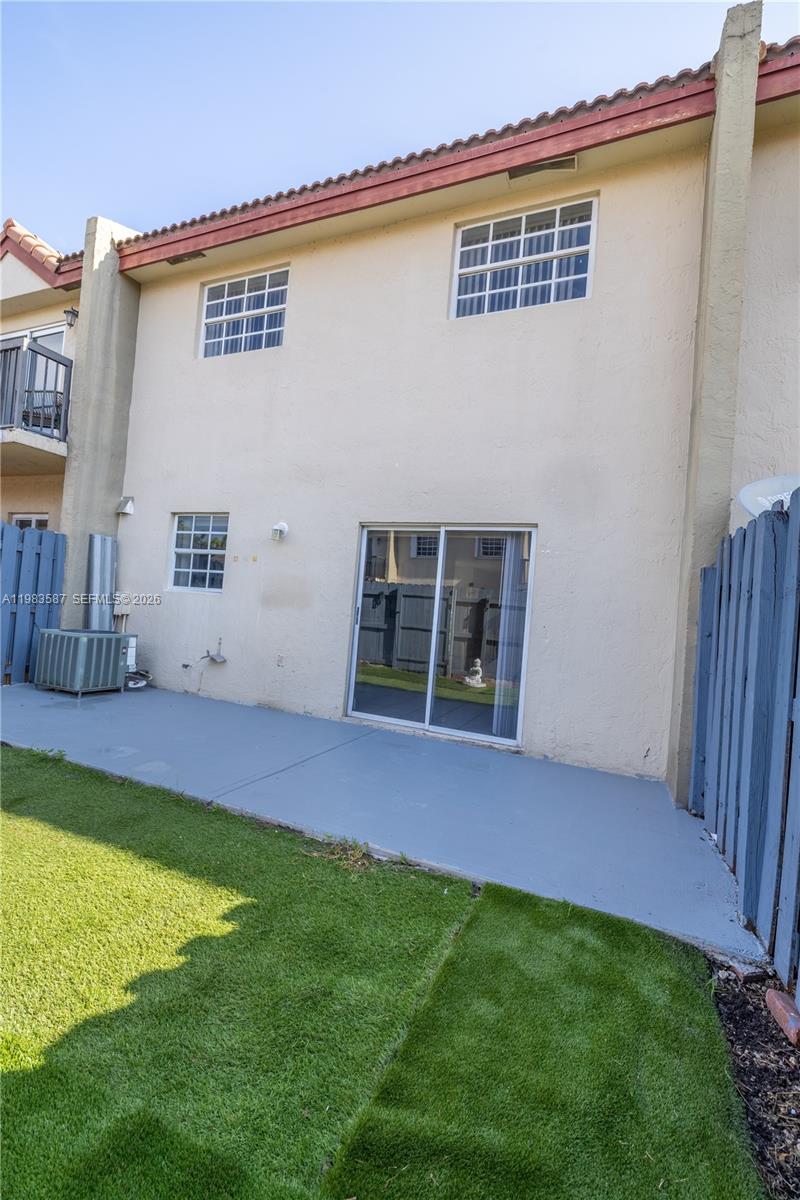 TERRA LAKE VILLAS CONDO - Residential