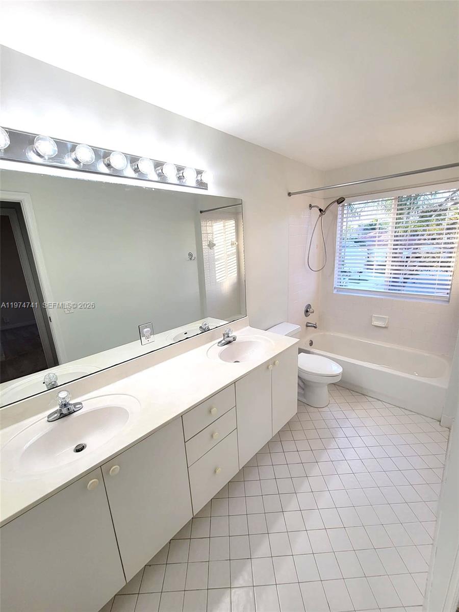 SECTOR 3 - PARCELS H I J - Residential Lease