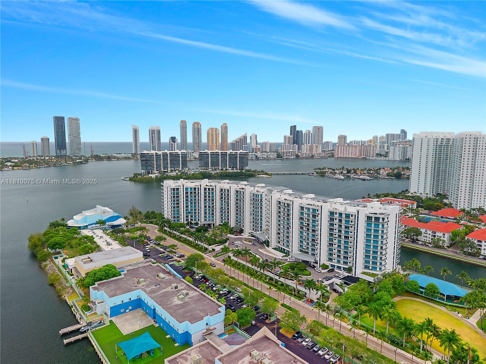 ECHO CONDO - Residential