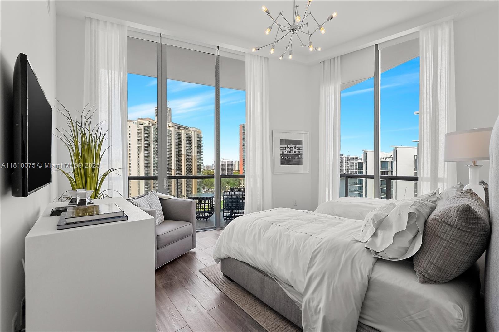 ECHO CONDO - Residential