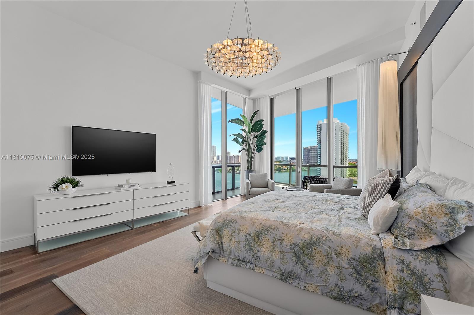 ECHO CONDO - Residential