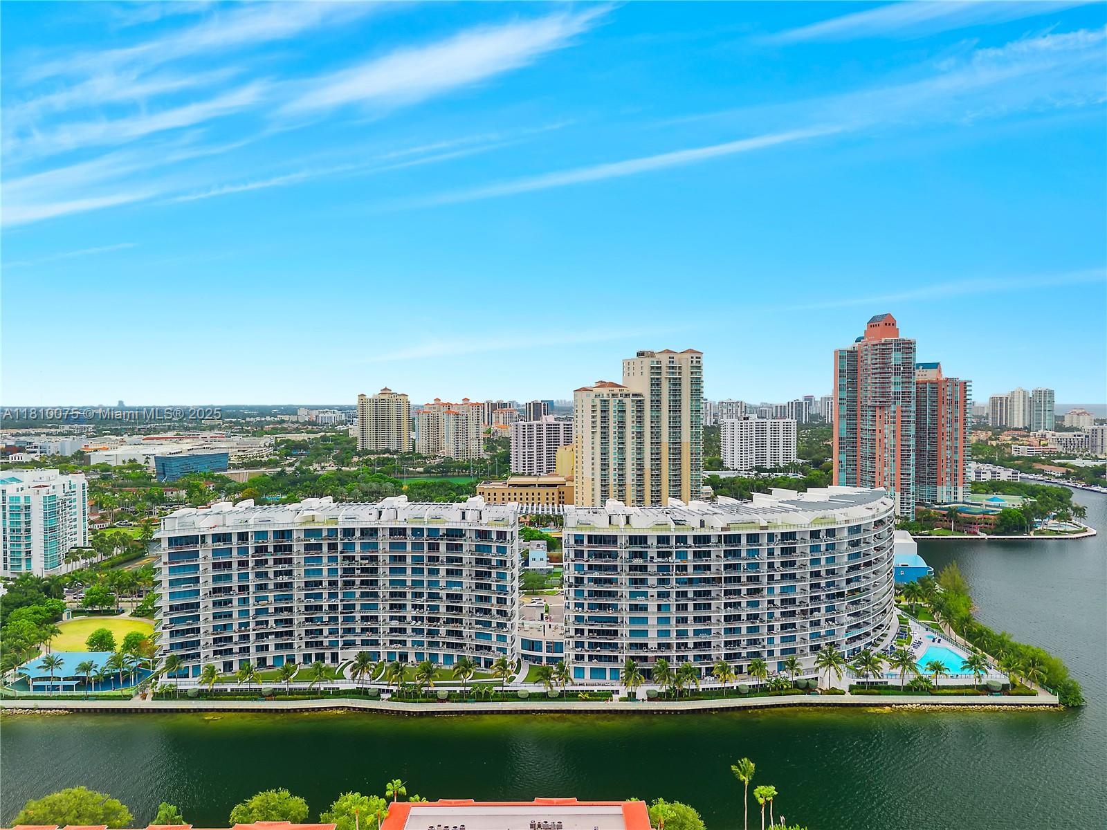 ECHO CONDO - Residential