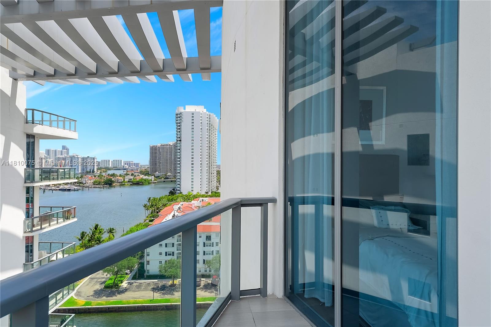 ECHO CONDO - Residential