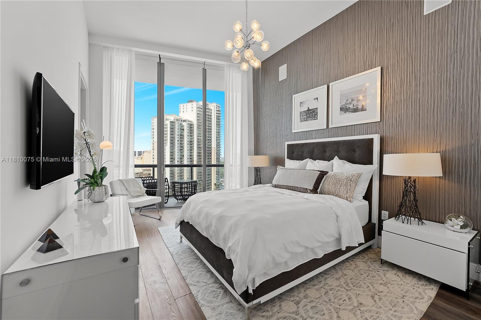 ECHO CONDO - Residential