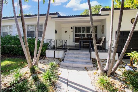 100 SW 30th Rd Miami FL 33129