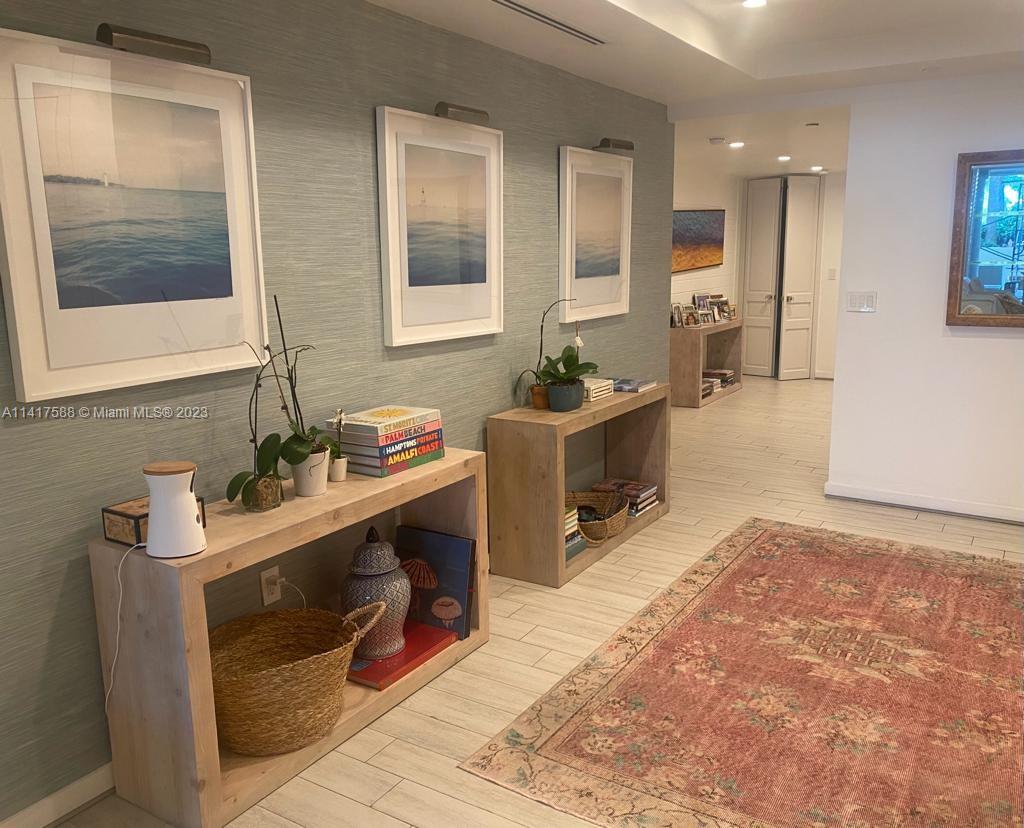 GRAND BAY RESIDENCES COND - Residential