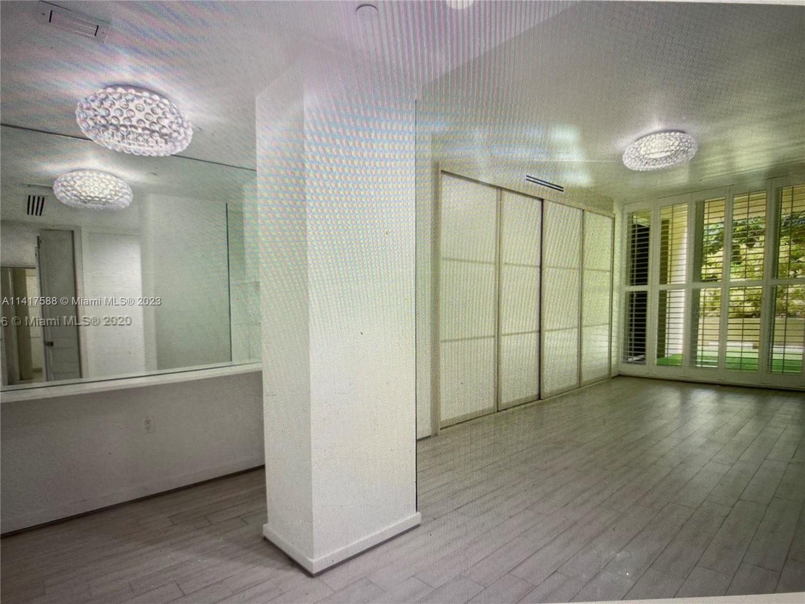 GRAND BAY RESIDENCES COND - Residential