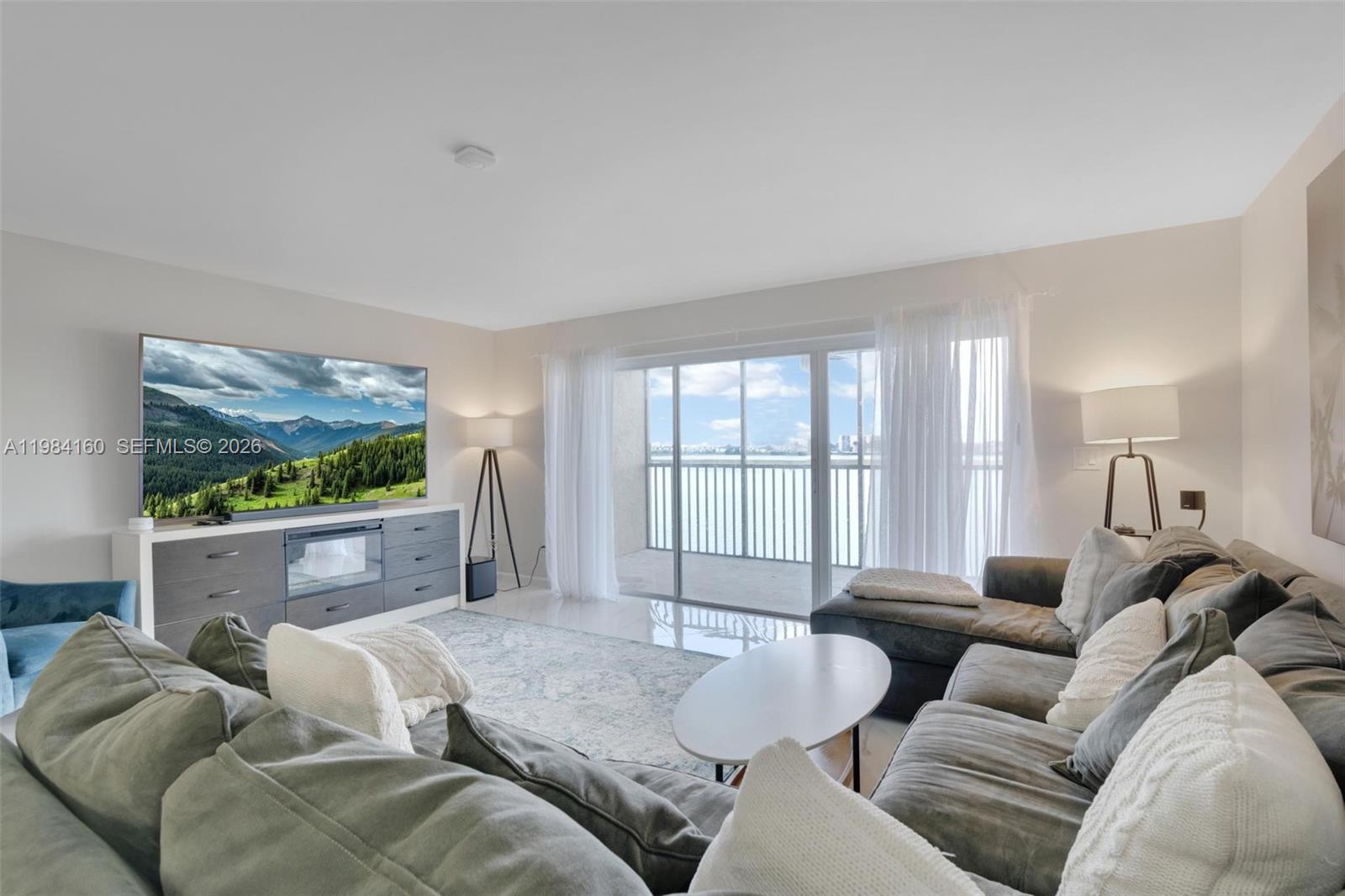 SUMMERTREE VILG CALIF CL - Residential